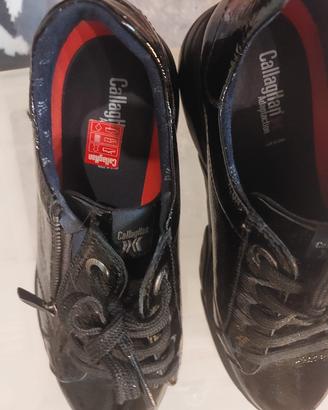 scarpe unisex Callaghan nere lucide