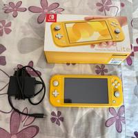 Nintendo Switch lite gialla