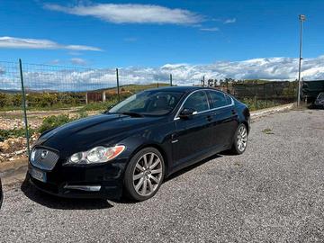 Jaguar XF 2.7D V6 Luxury 2008/ Km 290.000 CON BATT