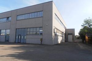 Immobile di 1000 m² a Castelnuovo Rangone