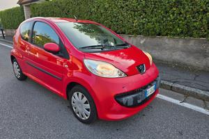 PEUGEOT 107 1.0 i PLAISIR 70CV "OK NEOPATENTATI"