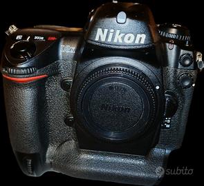 Nikon D2X
