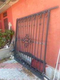 Cancello scorrevole completo serratura e binario