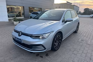 Volkswagen Golf 1.5 tsi evo life 130cv