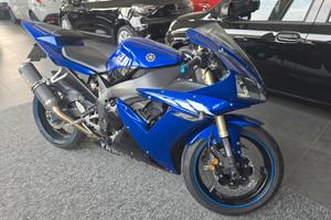 Yamaha YZF R1