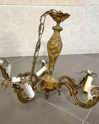 Lampadario vintage originale – stile classico