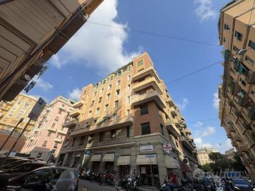4 LOCALI A GENOVA