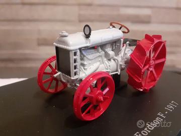 Trattore Fordson 1/43