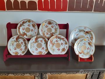 Piatti porcellana giapponesi rossi e oro 6 + 1