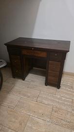 scrivania di pregio