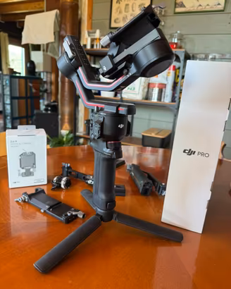DJI RS 3 + SmallRig + Desview R7II – Kit Video