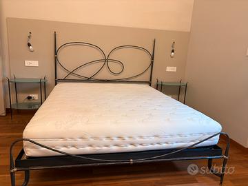 Letto matrimoniale CIACCI  + comodini in vetro