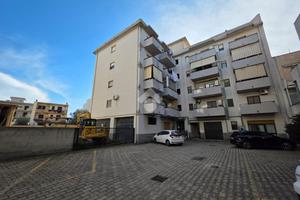 4 LOCALI A REGGIO DI CALABRIA