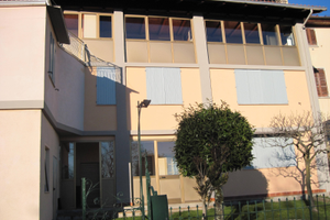 Appartamento al primo piano con terrazzo