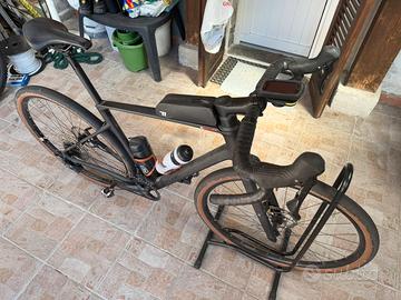 Gravel cube carbonio