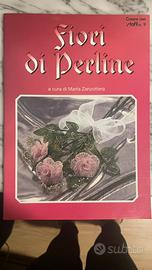 Libri lavori con perline