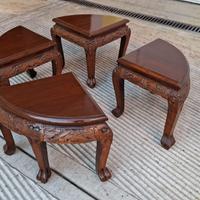 Sgabelli tavolino angolare con piedini a zampa