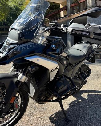 BMW R 1300 GS TRIPLE BLACK