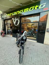 Brixton Crossfire 500 Storr anno 2025 VALERIANOMOT