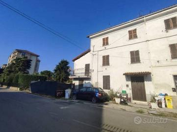 Immobile in asta di 172 m² con 3 locali a Rivalta 