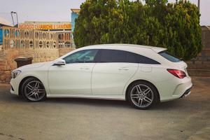 Mercedes Benz CLA 200d premium pacchetto "AMG"