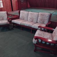 Set divano 3 posti + 2 poltrone