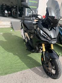 Xadv 750