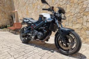 BMW F 800 R - 2014 (depotenziata a libretto)