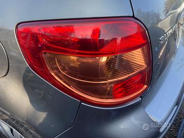 STOP FANALE POSTERIORE SINISTRO SUZUKI SX4 1° Ser