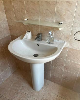 Set sanitari e vasca da bagno
