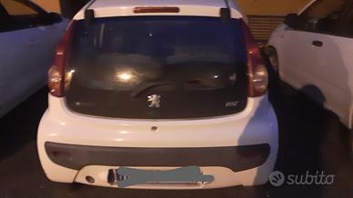 Pegeut 107 immatricolata nel 2008 impianto GPL