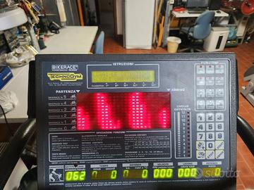 ciclette professionale technoGym 