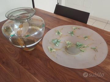 Centrotavola piatto e vaso vetro decorato