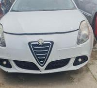 Alfa romeo giulietta paraurti anteriore portiera a