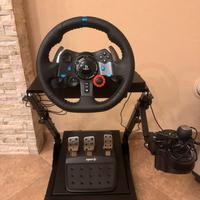 Struttura, volante, pedaliera e cambio logitech