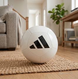 Pallone Adidas taglia 5