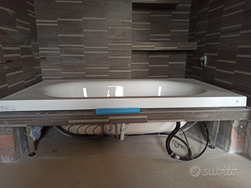 Vasca Idromassaggio KOS + Sanitari