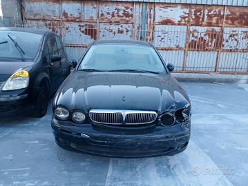 Ricambi usati auto Jaguar X-Type 2005