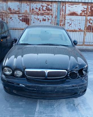 Ricambi usati auto Jaguar X-Type 2005