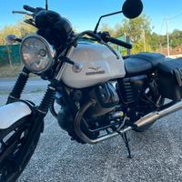 Moto Guzzi V7