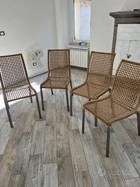 Sedie in rattan e alluminio