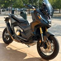 Honda X-Adv 2022