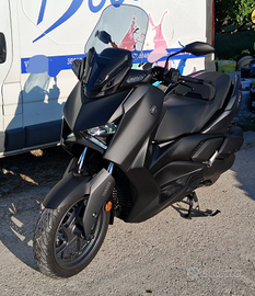 Yamaha X-max 300