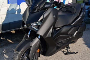 Yamaha X-max 300