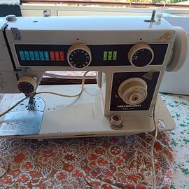 Macchina da cucire vintage Millepunti Mod. 520