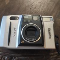 macchina fotografica konica 