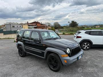 Jeep Cherokee 2.8 CRD Sport