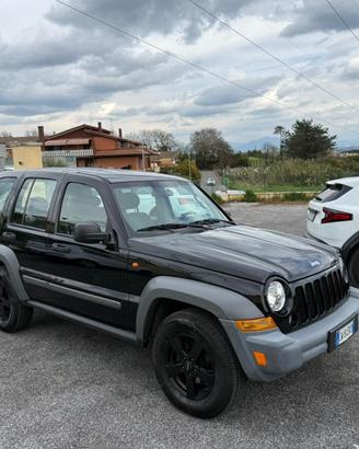 Jeep Cherokee 2.8 CRD Sport