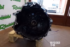 CAMBIO 5 MARCE AUDI A6 4A 2.5 TDI ANNO 1997