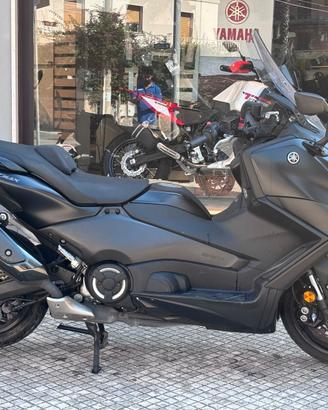 Yamaha T Max 560 2025